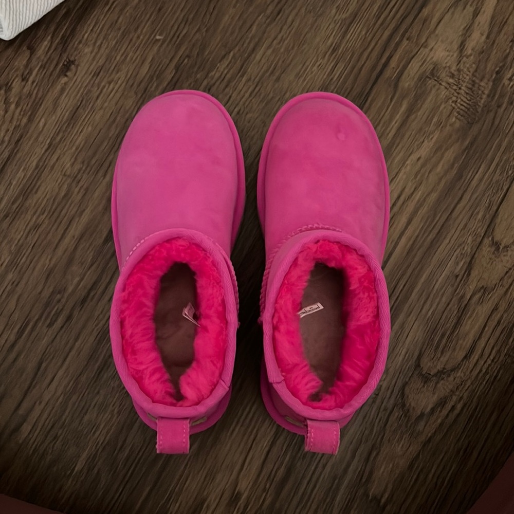 ultra mini uggs rock rose